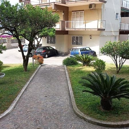Domus Zagare - Wi-Fi Apartment Baia  ภายนอก รูปภาพ