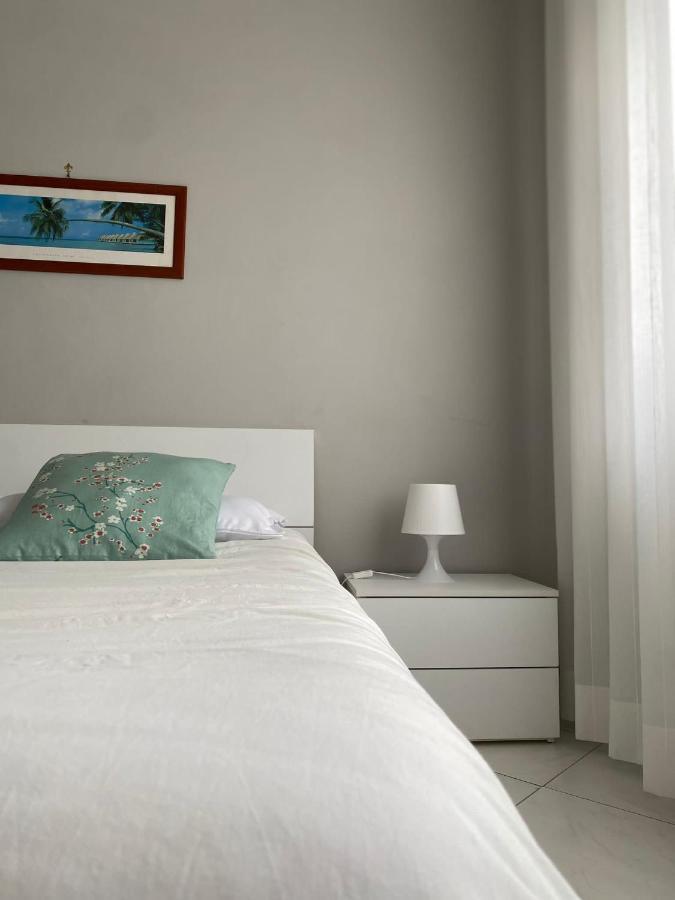 Domus Zagare - Wi-Fi Apartment Baia  ภายนอก รูปภาพ